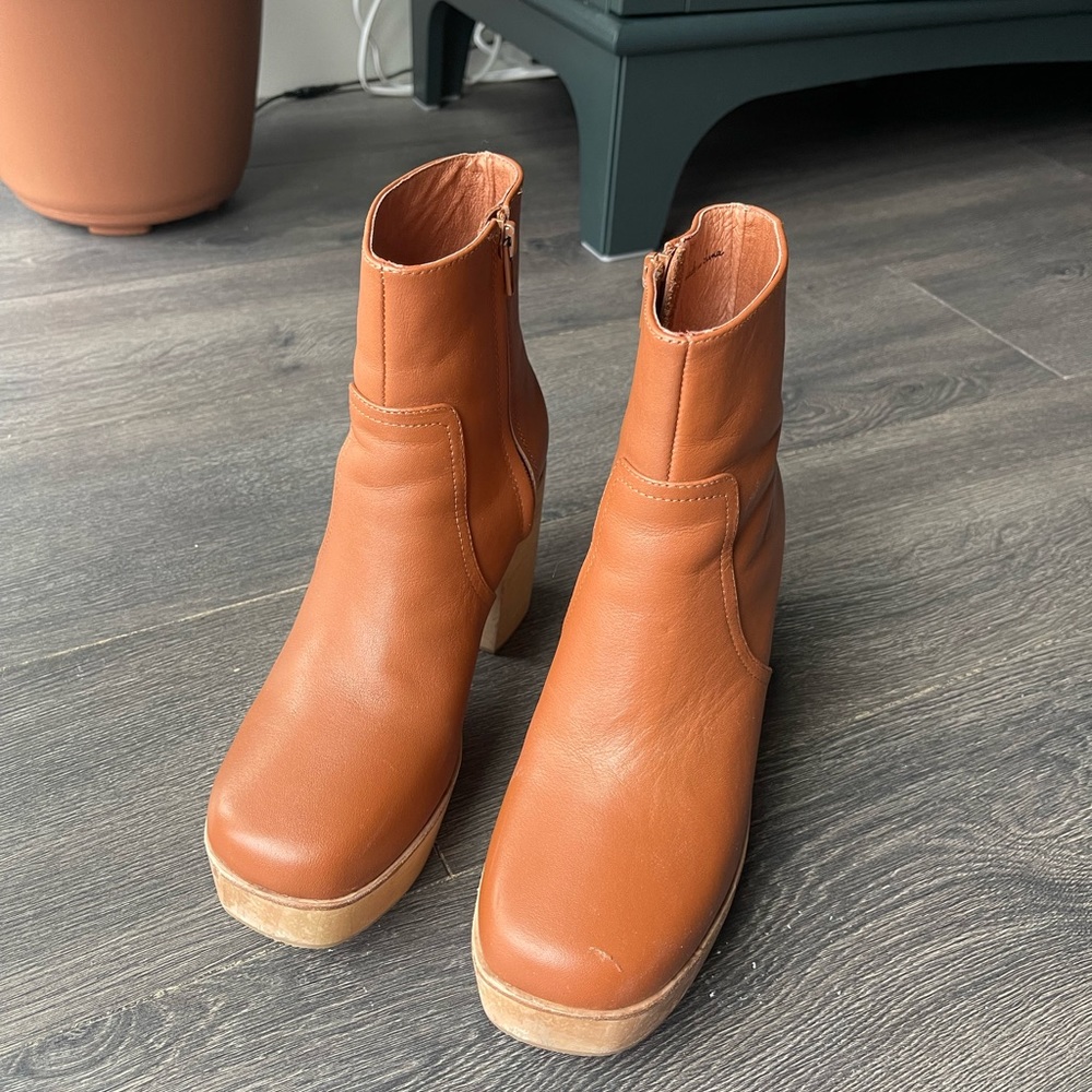Charlotte Stone Paz Platform Boots